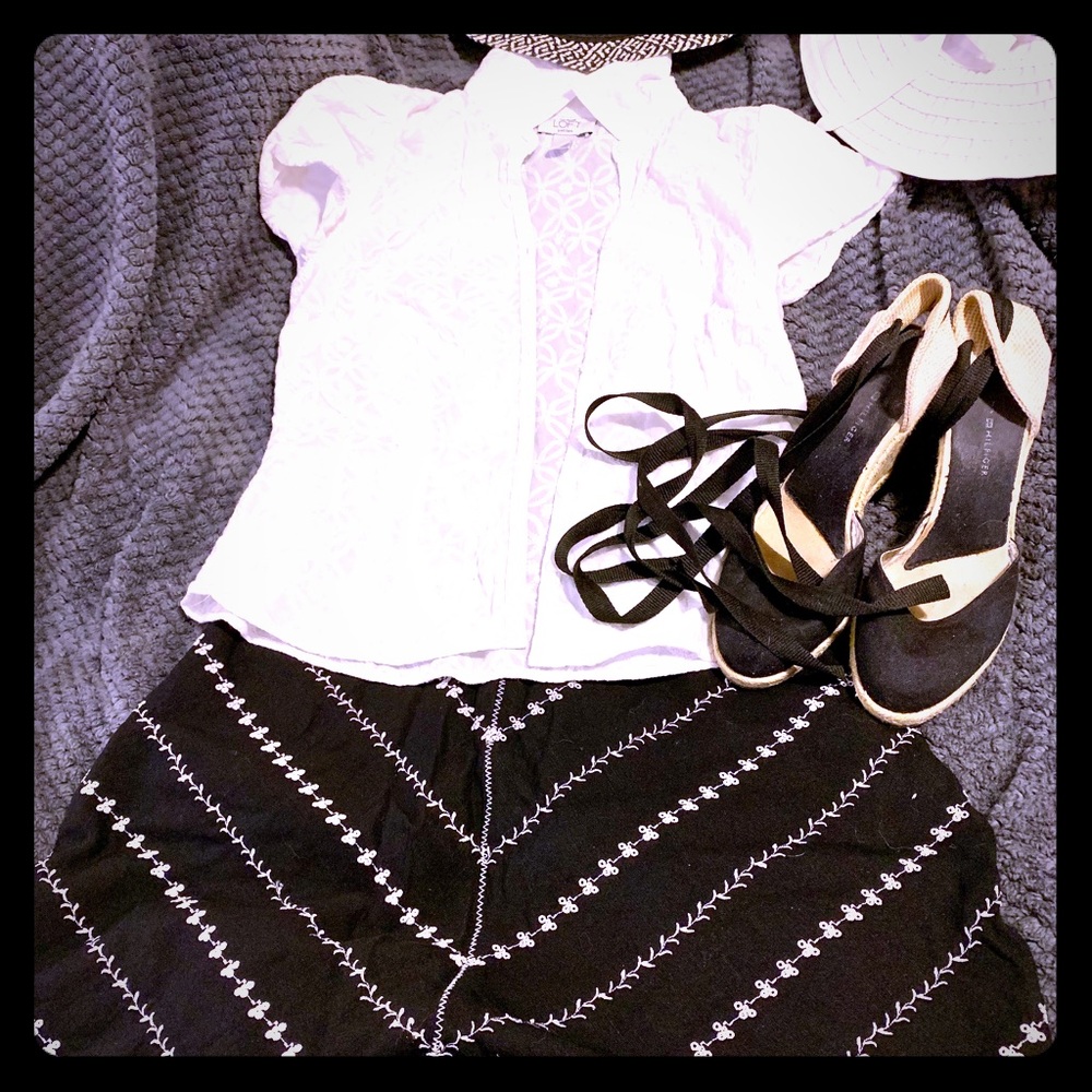 Ann Taylor Embroider White Loft Shirt